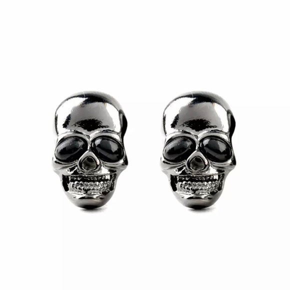 Jewelry - 💀Gunmetal skull goth punk stud earrings NWT💀 Jewelry - 💀Gunmetal skull goth punk stud earrings NWT💀